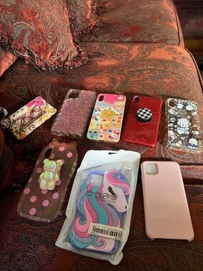 Vera Bradley Coin Purse and  Pink Multicolor Glitter & Novelty Phone Case Set